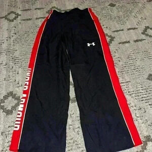 Under armour windbreaker pant. Loose fit. Size S